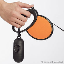 Carica l'immagine nel visualizzatore di Gallery, AmazonBasics - Sacchetti per bisogni dei cani, con dispenser e clip 300 - Ilgrandebazar
