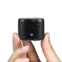 Carica l'immagine nel visualizzatore di Gallery, Con Custodia da Viaggio, EWA A106 Mini Altoparlante Bluetooth Portatile Nero - Ilgrandebazar