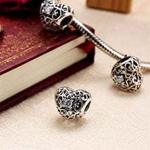 Carica l'immagine nel visualizzatore di Gallery, HMILYDYK, charm a forma di cuore in argento sterling con cristalli Swarovski... - Ilgrandebazar