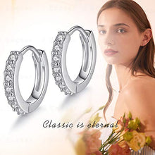 Carica l'immagine nel visualizzatore di Gallery, J.Endéar Orecchini Donna, 925 Argento Cerchio di Zirconia Cubica... - Ilgrandebazar