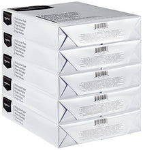 Carica l'immagine nel visualizzatore di Gallery, Amazon Basics Carta da stampa multiuso A4 80gsm, 2500 unità, 5 confezioni da 500, Bianco