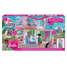 Carica l'immagine nel visualizzatore di Gallery, Barbie- La Nuova Casa di Malibu, Playset Richiudibile su Due Piani con Accessori, 61 cm, Giocattolo per Bambini 3+ Anni, FXG57 - Ilgrandebazar