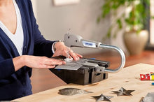 Carica l'immagine nel visualizzatore di Gallery, Dremel Moto-Saw - Sega da traforo compatta con seghetto traforo... - Ilgrandebazar