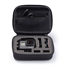 Carica l'immagine nel visualizzatore di Gallery, AmazonBasics - Custodia per trasporto GoPro, misura Extra-Small
