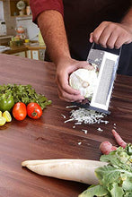 Carica l'immagine nel visualizzatore di Gallery, KICHLY [6 Lati] Grattugia-affetta Verdure in Acciaio Inox - Altezza 24 cm,...