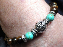Carica l'immagine nel visualizzatore di Gallery, Bracciale per gli uomini in perle di occhio tigre e perla Turchese... - Ilgrandebazar