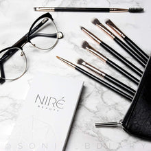 Carica l'immagine nel visualizzatore di Gallery, Niré Beauty Set Pennelli Occhi: Make Up Professionali Rosa Dorato - Ilgrandebazar