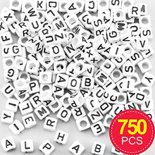 Carica l'immagine nel visualizzatore di Gallery, Baker Ross Perline Cubiche con Lettere dell'Alfabeto - Confezione Risparmio,... - Ilgrandebazar