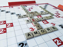 Carica l'immagine nel visualizzatore di Gallery, Spin Master Games Scarabeo, Gioco di Parole, Gioco da Tavolo, da 8 Anni, 6033993