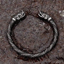 Carica l'immagine nel visualizzatore di Gallery, Bracciale da uomo in acciaio inox massiccio, stile vichingo, creato per... - Ilgrandebazar