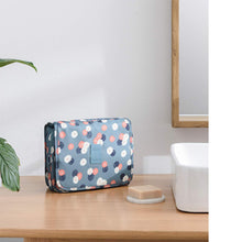 Carica l'immagine nel visualizzatore di Gallery, OrgaWise Borsa da toilette viaggio pensata Blu-margherita