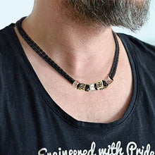 Carica l'immagine nel visualizzatore di Gallery, Collana da uomo in metallo e pelle intrecciata, 51 cm, nero - Ilgrandebazar