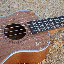 Carica l'immagine nel visualizzatore di Gallery, Hricane Ukulele Soprano Professionale Opaco Kit con Busta