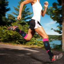 Carica l'immagine nel visualizzatore di Gallery, ACTINPUT Calze a Compressione Graduata per Uomo E Donna (20-25 mmHg),Ideali per Sportive, Corsa, Escursioni, Ciclismo, Medici, Gravidanza, Viaggi in Aereo