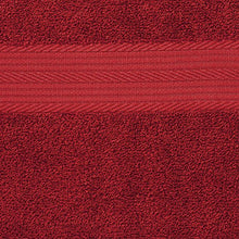 Carica l'immagine nel visualizzatore di Gallery, AmazonBasics - Set di 2 asciugamani da bagno che non sbiadiscono, Rosso - Ilgrandebazar