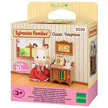Carica l'immagine nel visualizzatore di Gallery, SYLVANIAN FAMILIES- Telefono con mobiletto Sistema di Gioco, Multicolore,...