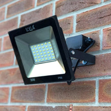 Carica l'immagine nel visualizzatore di Gallery, SOLLA Faretto a LED da 30W, IP66 Resistente all'acqua esterno, 6000k - Ilgrandebazar