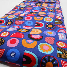 Carica l'immagine nel visualizzatore di Gallery, Cuscino termico "CAROSELLO BLU" - con coperchio lavabile - 50 x 20 cm (XL) -... - Ilgrandebazar