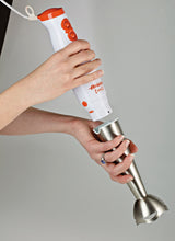 Carica l'immagine nel visualizzatore di Gallery, Ariete 881 Pimmy 200 - Frullatore ad immersione, 200 watt, Gambo Arancione - Ilgrandebazar