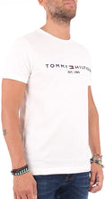 Carica l'immagine nel visualizzatore di Gallery, Tommy Hilfiger Tommy Flag Hilfiger Tee Maglietta Uomo