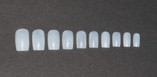Carica l'immagine nel visualizzatore di Gallery, 600 Pezzi Quadrato Unghie 10 Misure - Corto / Medio Short/Medium, Opaque - Ilgrandebazar
