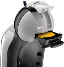 Carica l'immagine nel visualizzatore di Gallery, Nescafé Dolce Gusto by Krups Mini Me - Macchina per Caffè Espresso e Altre Bevande, Automatica, Grigio/Nero