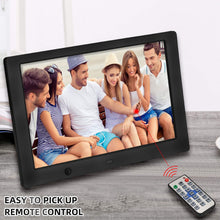 Carica l'immagine nel visualizzatore di Gallery, MYPIN Cornice Digitale, Cornice Digitale USB Display IPS HD da 10,1 Pollici con Sensore di Movimento e Telecomando, Supporto USB e Scheda SD