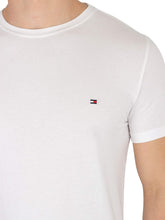 Carica l'immagine nel visualizzatore di Gallery, Tommy Hilfiger Core Stretch Slim Cneck Tee Maglietta Uomo