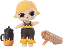 Carica l'immagine nel visualizzatore di Gallery, L.O.L. Surprise! Lights Glitter Doll with 8 Surprises Including Black Light Surprises