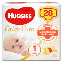 Carica l'immagine nel visualizzatore di Gallery, Huggies Bebè Extra Care Pannolini, Taglia 1 (2-5 kg), 1 Pacco da 28 Pezzi Taglia 1 (Confezione da 28)