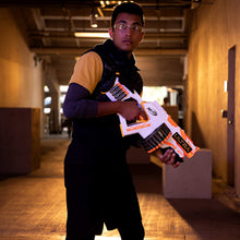 Carica l'immagine nel visualizzatore di Gallery, Hasbro Nerf Ultra - One (Blaster Motorizzato, Include 25 Dardi Nerf Ultra, Compatibile Soltanto con i Dardi Nerf Ultra