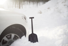 Carica l'immagine nel visualizzatore di Gallery, Fiskars Pala da neve, Lunghezza: 63 cm, Plastica Nero - Ilgrandebazar