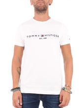Carica l'immagine nel visualizzatore di Gallery, Tommy Hilfiger Tommy Flag Hilfiger Tee Maglietta Uomo