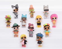 Carica l'immagine nel visualizzatore di Gallery, L.O.L. Surprise! Lights Glitter Doll with 8 Surprises Including Black Light Surprises