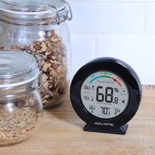 Carica l'immagine nel visualizzatore di Gallery, AcuRite Indoor Humidity Monitor PRO Accuracy con allarmi Silver - Ilgrandebazar