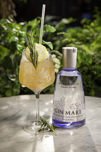 Carica l'immagine nel visualizzatore di Gallery, Gin Mare Mediterranean Gin, 700ml bottiglia 700 ml
