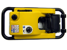 Carica l'immagine nel visualizzatore di Gallery, Universal Hobbies - Uh8076 - Wacker Neuson Rammer BS60 - Scala 1/12 - Ilgrandebazar
