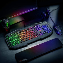 Carica l'immagine nel visualizzatore di Gallery, Trust Gaming GXT 830-RW Avonn Tastiera da Gioco Illuminata, Nero [Layout Italiano]