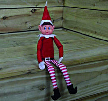 Carica l'immagine nel visualizzatore di Gallery, eBuyGB Elfi Behavin 'Mal – 30,5 cm Vinyl Faced Naughty Elf Doll Red