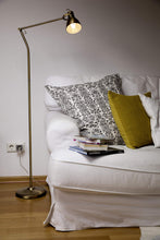 Carica l'immagine nel visualizzatore di Gallery, Ledvance Smart+ Plug Zigbee, Presa Intelligente Bianco - Ilgrandebazar