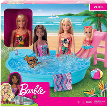 Carica l'immagine nel visualizzatore di Gallery, Barbie- Playset Bambola con Piscina e Accessori Giocattolo per Bambini 3+ Anni, GHL91