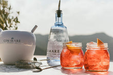 Carica l'immagine nel visualizzatore di Gallery, Gin Mare Mediterranean Gin, 700ml bottiglia 700 ml