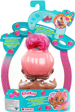 Carica l'immagine nel visualizzatore di Gallery, Kindi Kids 50125 - Bambola e 2 accessori per bambini, 16,5 cm
