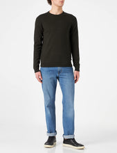 Carica l'immagine nel visualizzatore di Gallery, JACK &amp; JONES JJEBASIC Knit Crew Neck Noos Pullover, Forest Night/Detail:Twisted with Black, L Uomo