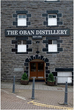 Carica l'immagine nel visualizzatore di Gallery, Oban 14 anni Scotch Whisky Single Malt torbato, con astuccio - 700 ml