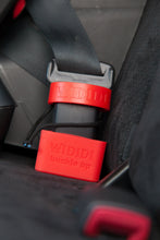 Carica l'immagine nel visualizzatore di Gallery, Porta aggancio cintura di sicurezza Wididi Buckle Up - Tiene il Rosso - Ilgrandebazar