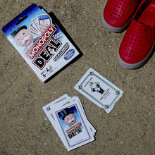 Carica l'immagine nel visualizzatore di Gallery, Hasbro Monopoly Deal (Gioco di Carte, Versione in Italiano), E3113103