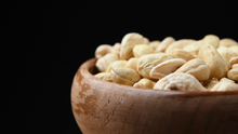 Carica l'immagine nel visualizzatore di Gallery, Biojoy Anacardi crudi BIO, non salate e naturali, Anacardium occidentale 1 kg