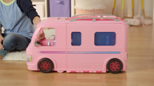 Carica l'immagine nel visualizzatore di Gallery, Barbie FBR34 Camper dei Sogni per Bambole con Piscina, Bagno, Cucina e Tanti... - Ilgrandebazar