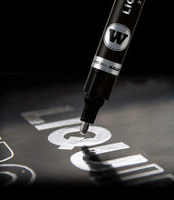 Carica l'immagine nel visualizzatore di Gallery, Molotow MO703112 Liquid - Set di 2 pennarelli cromati (1 x 1 mm e 1 x 2 mm)